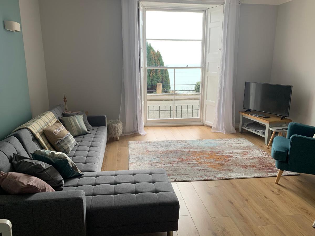 Beautiful Flat With Harbour Views Тенби Екстериор снимка